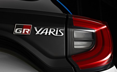 2022 Toyota GR Yaris Hydrogen Concept Tail Light Wallpapers 450x275 (10)