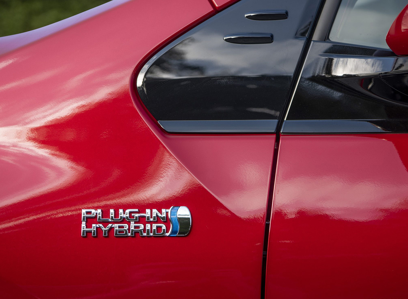 2022 Toyota Prius Prime Badge Wallpapers #13 of 40