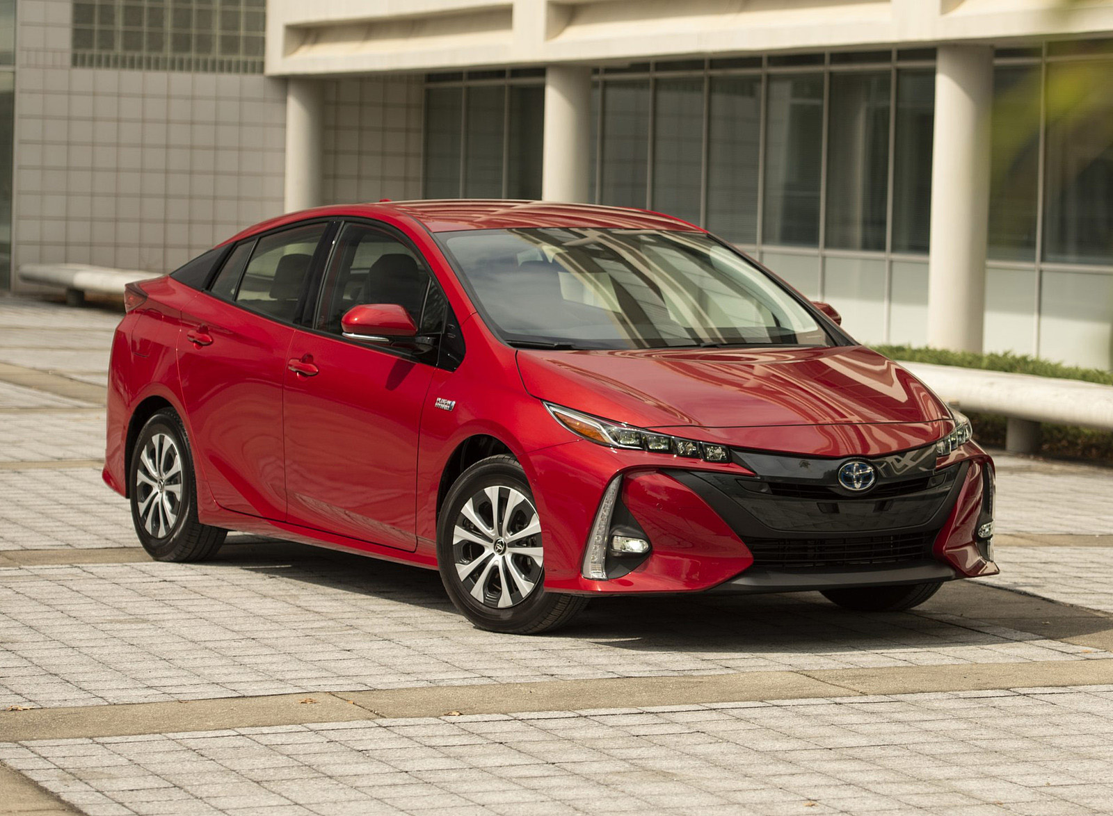 2022 Toyota Prius Prime Front Three-Quarter Wallpapers (7)