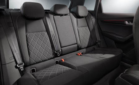 2022 Škoda Karoq SPORTLINE Interior Rear Seats Wallpapers 450x275 (62)