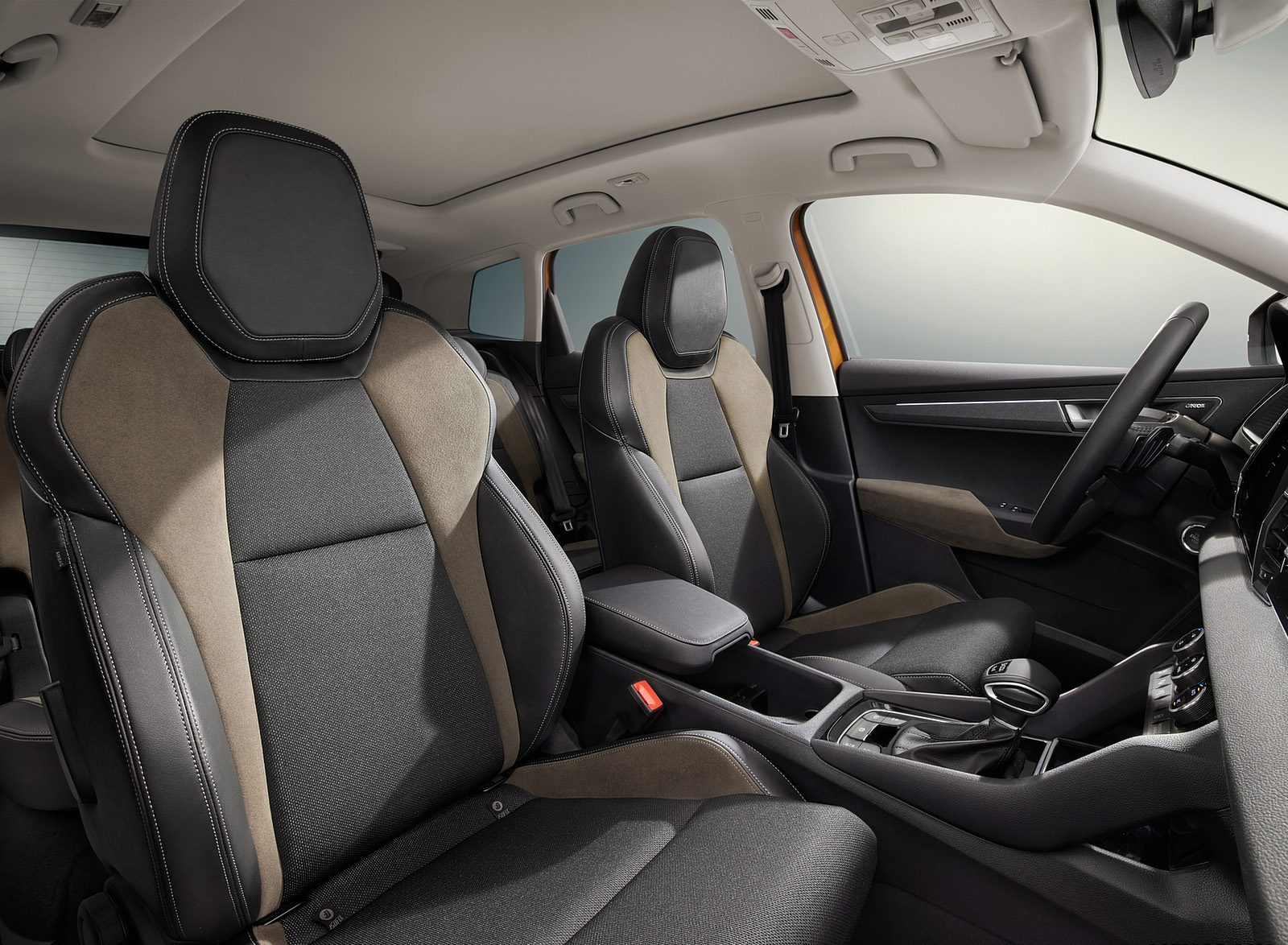 2022 Škoda Karoq Style Interior Front Seats Wallpapers #39 of 140