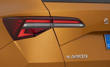 2022 Škoda Karoq Style Tail Light Wallpapers 450x275 (112)