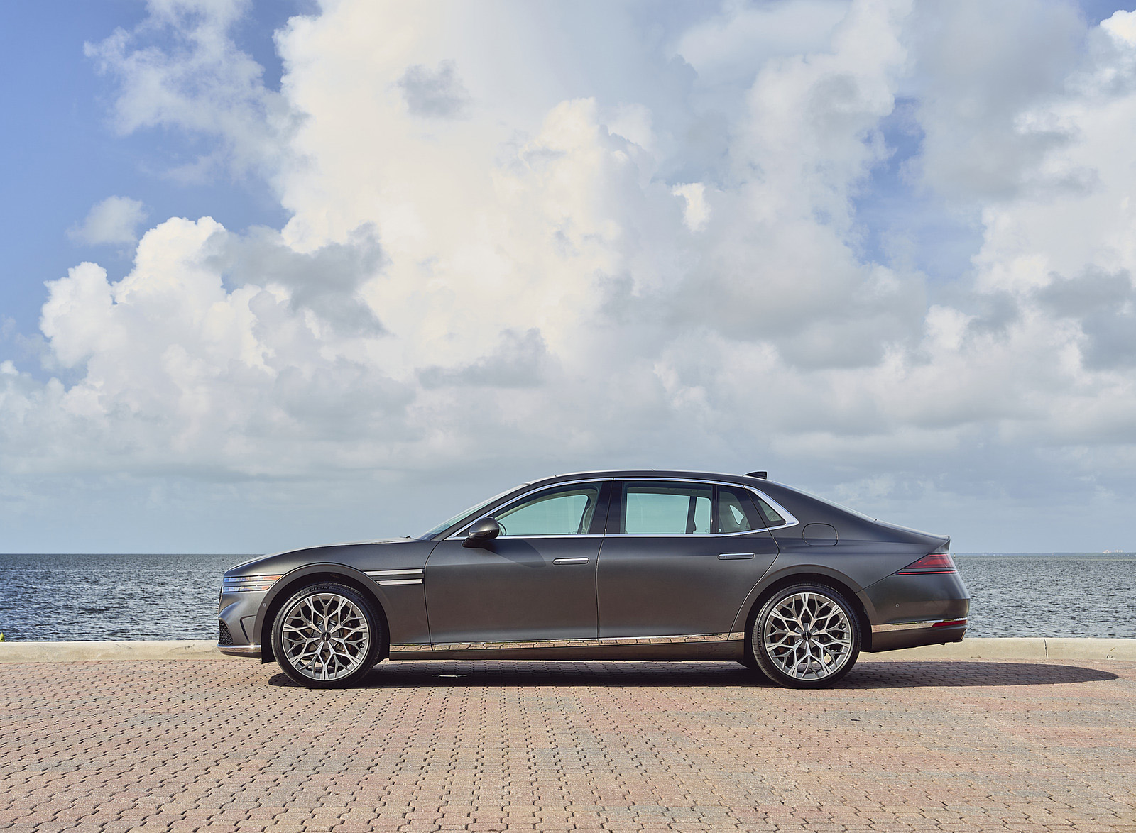 2023 Genesis G90 Side Wallpapers #45 of 92