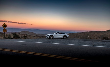 2022 Mercedes-AMG SL 55 4Matic+ (US-Spec) Side Wallpapers 450x275 (49)