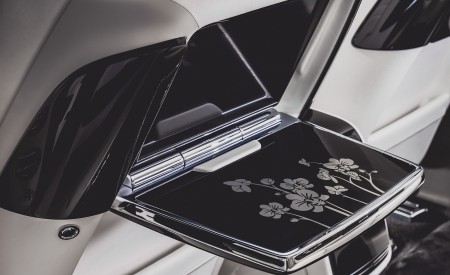 2022 Rolls-Royce Phantom Orchid Interior Detail Wallpapers 450x275 (5)