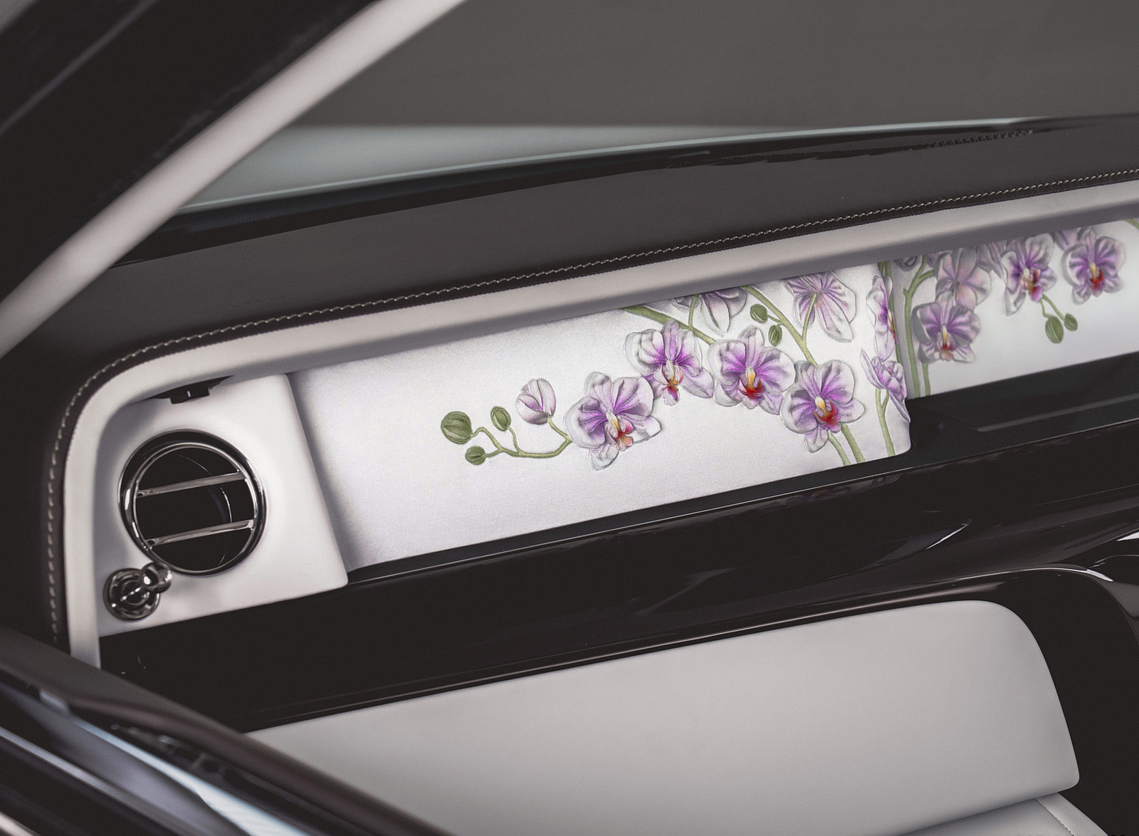 2022 Rolls-Royce Phantom Orchid Interior Detail Wallpapers  (6)