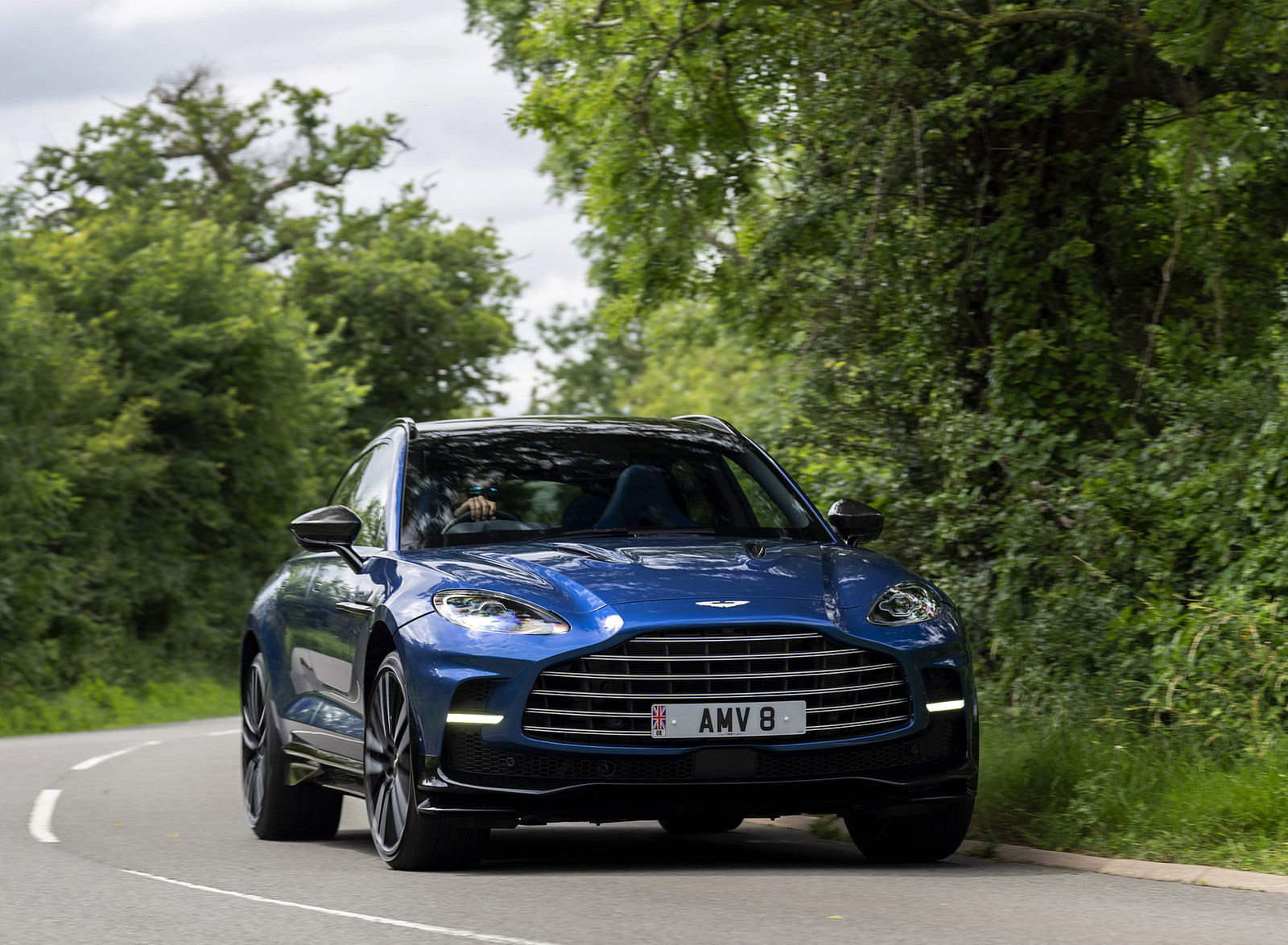 2023 Aston Martin DBX707 (Color: Plasma Blue) Front Three-Quarter Wallpapers (9)