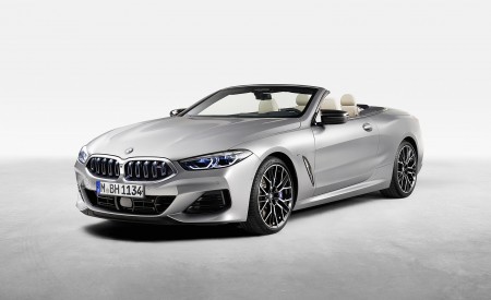 2023 BMW 8 Series Convertible Front Three-Quarter Wallpapers 450x275 (12)