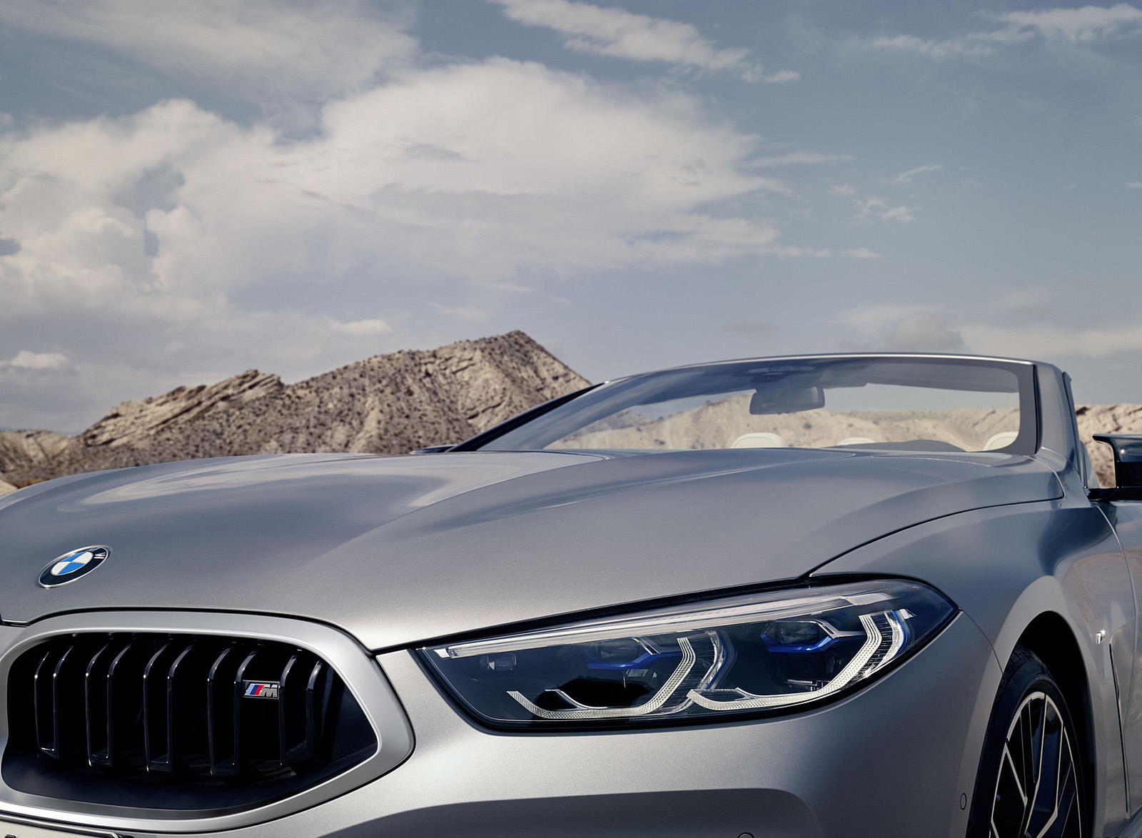 2023 BMW 8 Series Convertible Headlight Wallpapers (8)