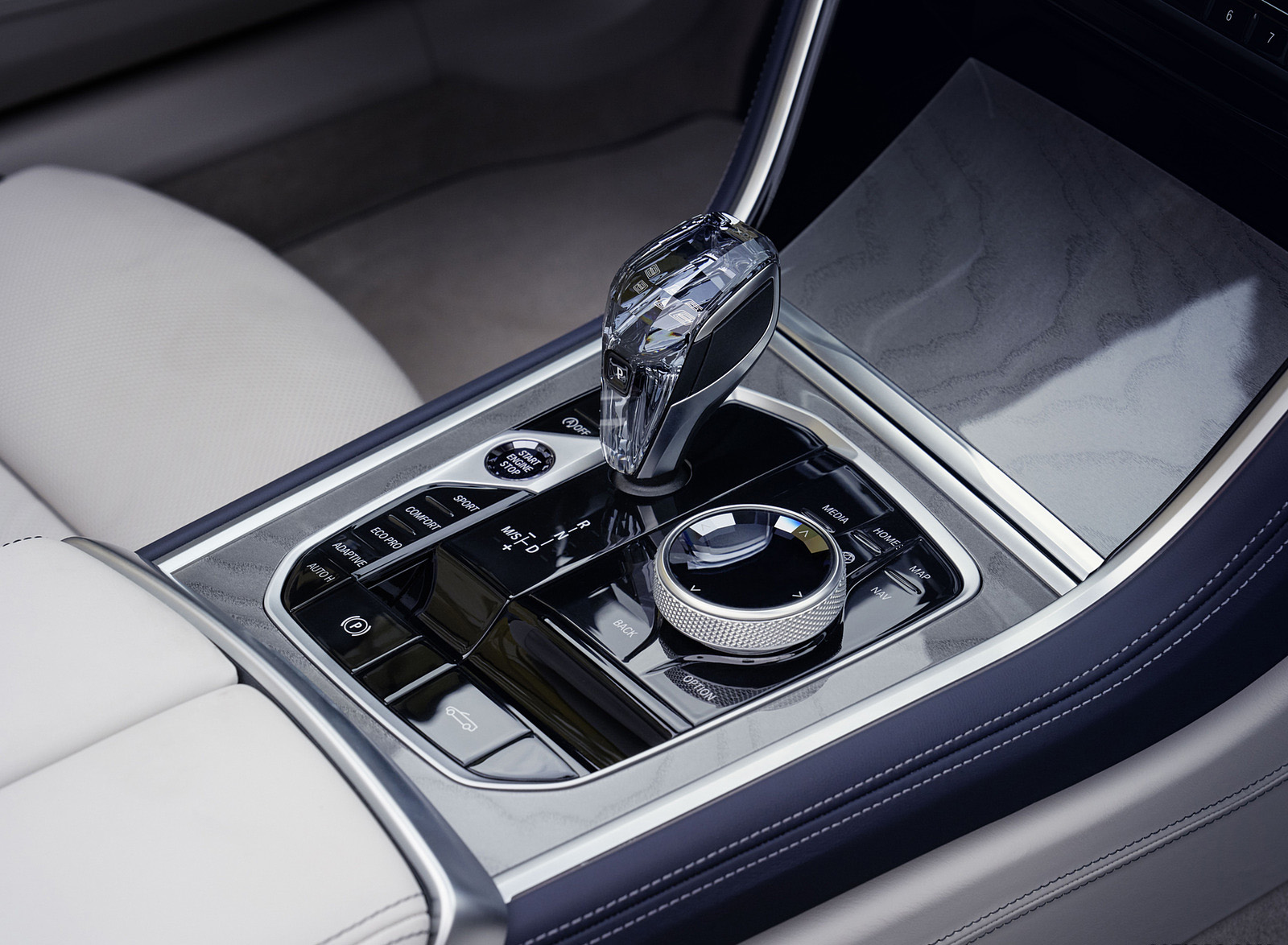 2023 BMW 8 Series Convertible Interior Detail Wallpapers #24 of 28