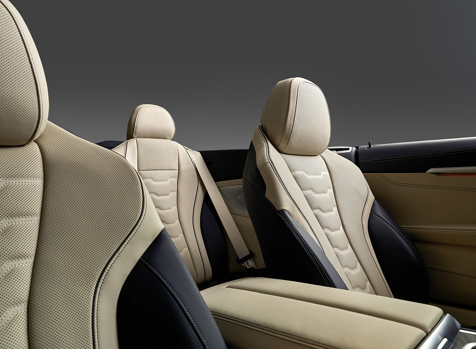 2023 BMW 8 Series Convertible Interior Seats Wallpapers #27 of 28