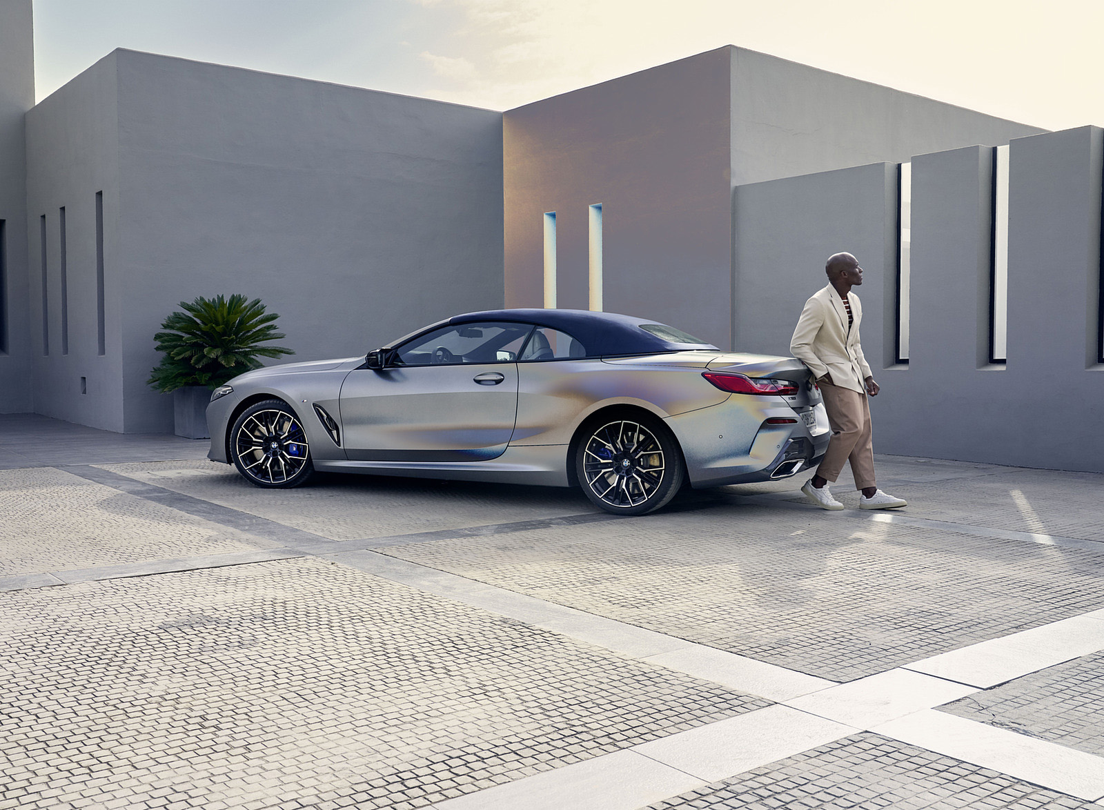 2023 BMW 8 Series Convertible Rear Three-Quarter Wallpapers  (10)