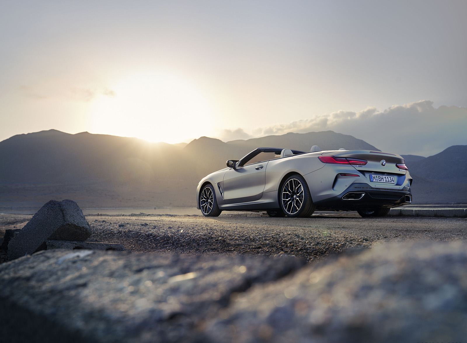 2023 BMW 8 Series Convertible Rear Three-Quarter Wallpapers (6)