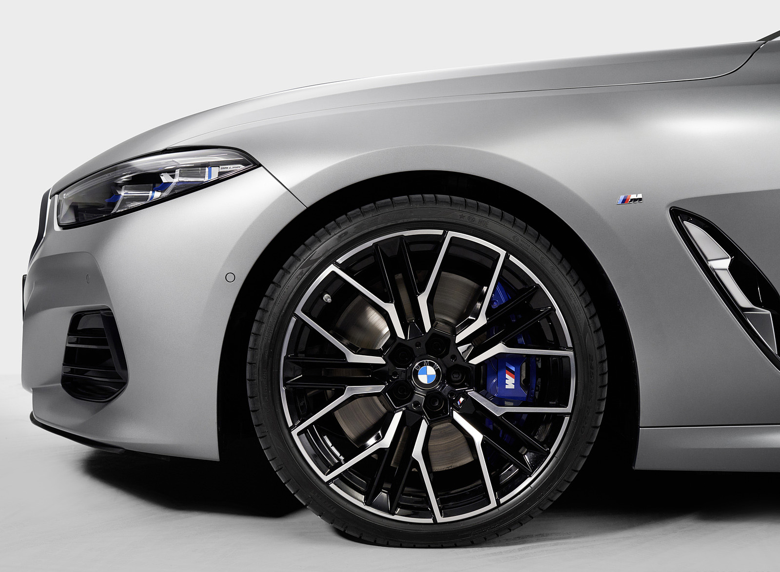 2023 BMW 8 Series Convertible Wheel Wallpapers #21 of 28