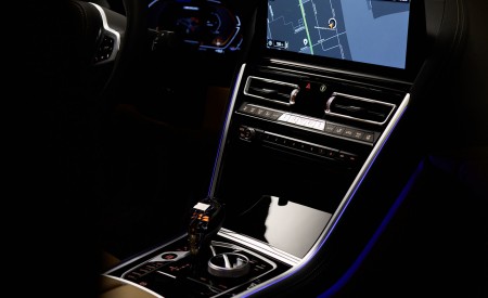 2023 BMW 8 Series Gran Coupe Central Console Wallpapers 450x275 (21)