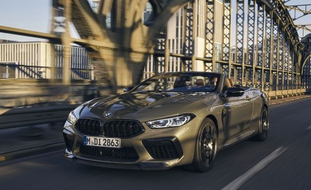 2023 BMW M8 Competition Convertible Front Three-Quarter Wallpapers 450x275 (1)