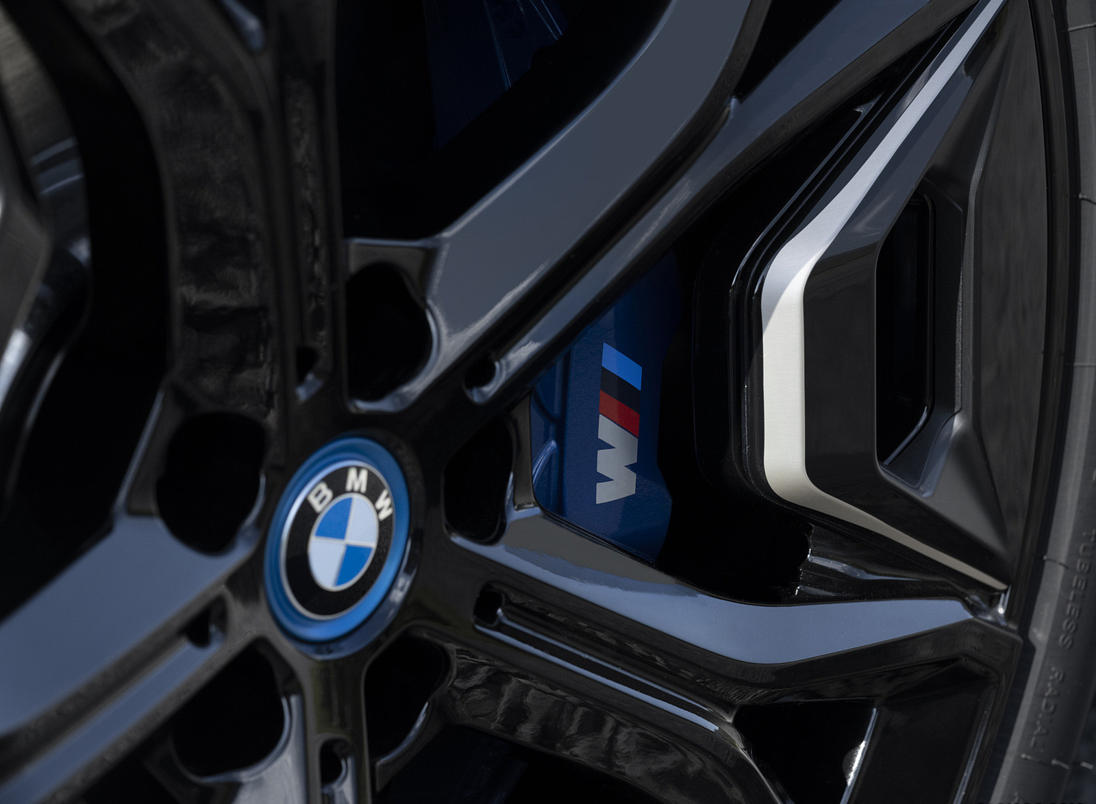 2023 BMW iX M60 Wheel Wallpapers #52 of 181