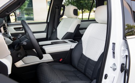 2023 Toyota Sequoia Capstone Interior Front Seats Wallpapers 450x275 (106)