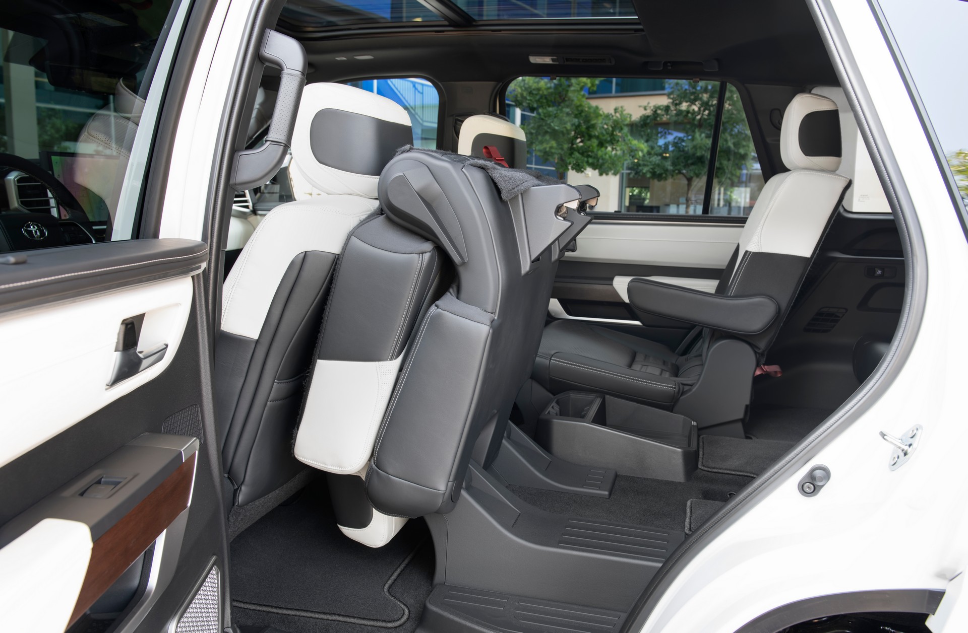 2023 Toyota Sequoia Capstone Interior Rear Seats Wallpapers #110 of 119