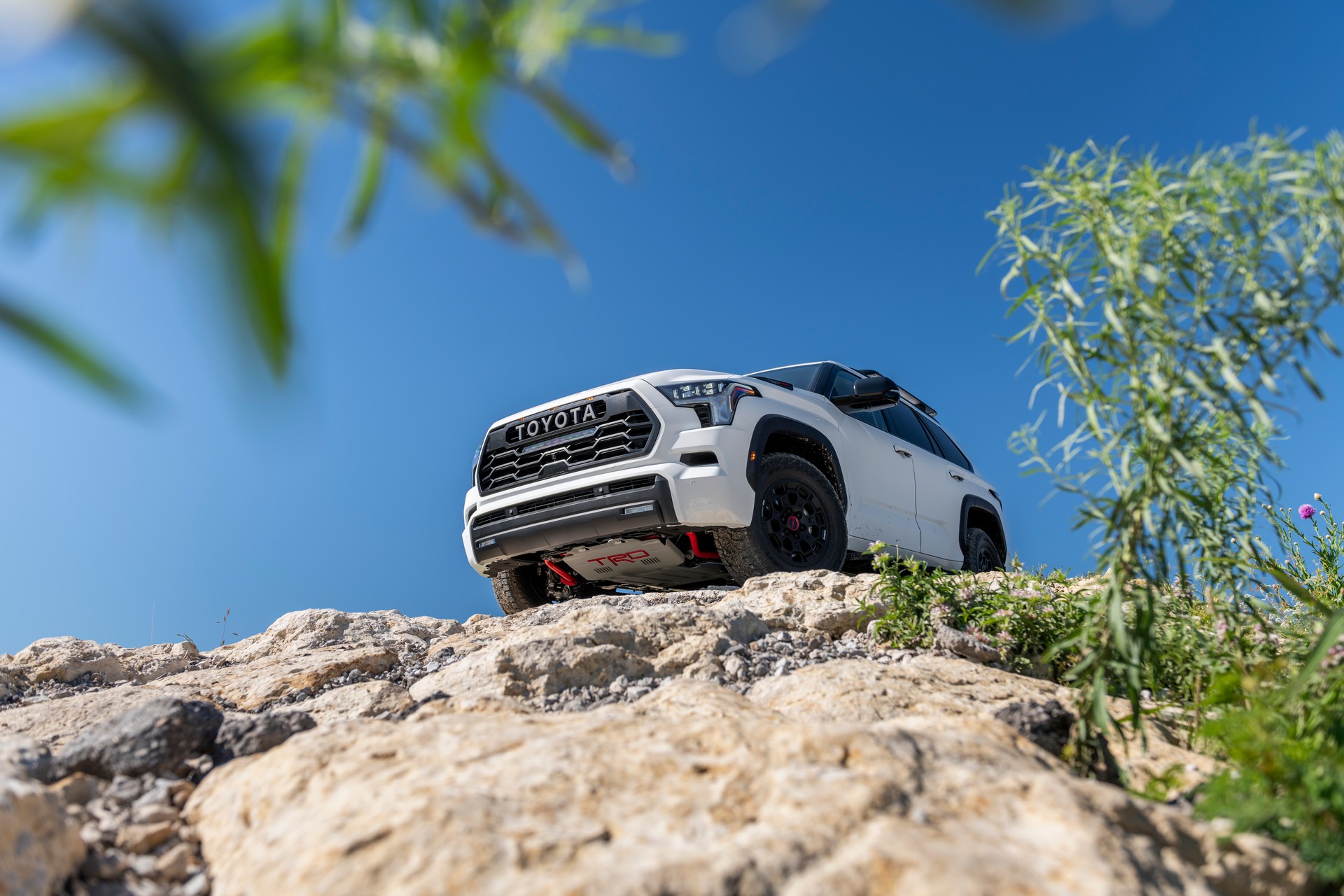 2023 Toyota Sequoia TRD Pro Front Three-Quarter Wallpapers #47 of 114