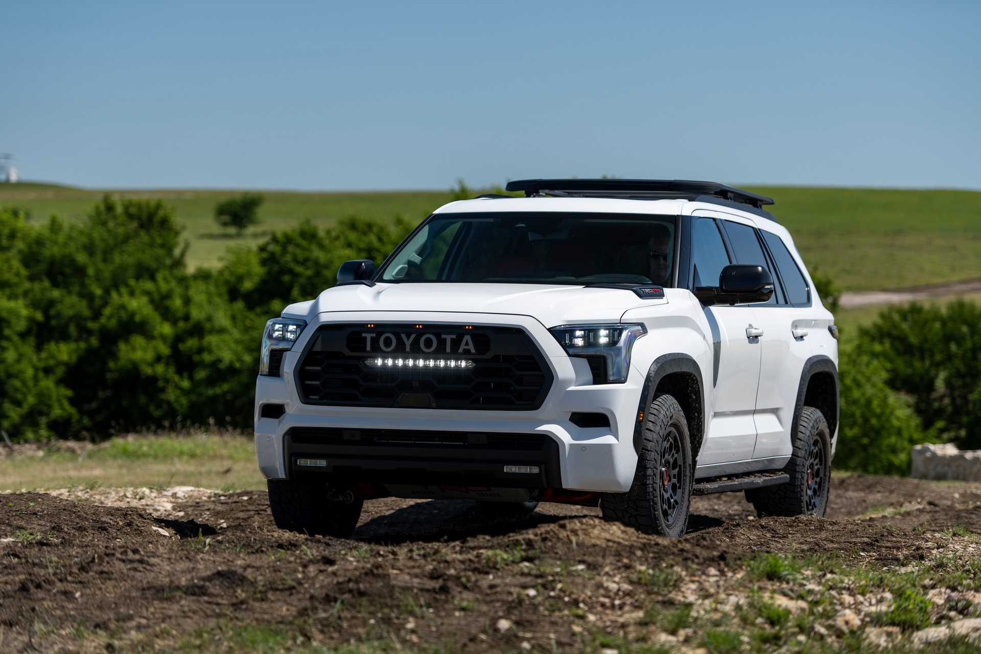 2023 Toyota Sequoia TRD Pro Off-Road Wallpapers #62 of 114