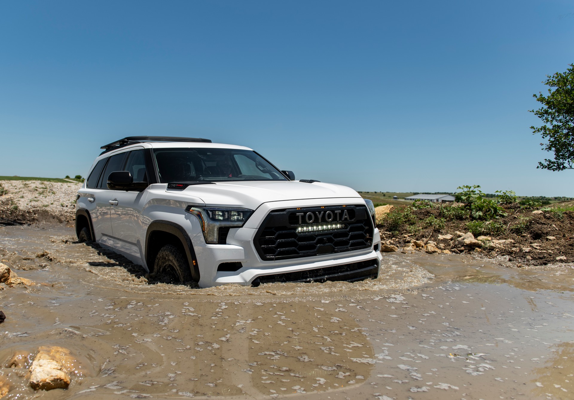 2023 Toyota Sequoia TRD Pro Off-Road Wallpapers #55 of 114