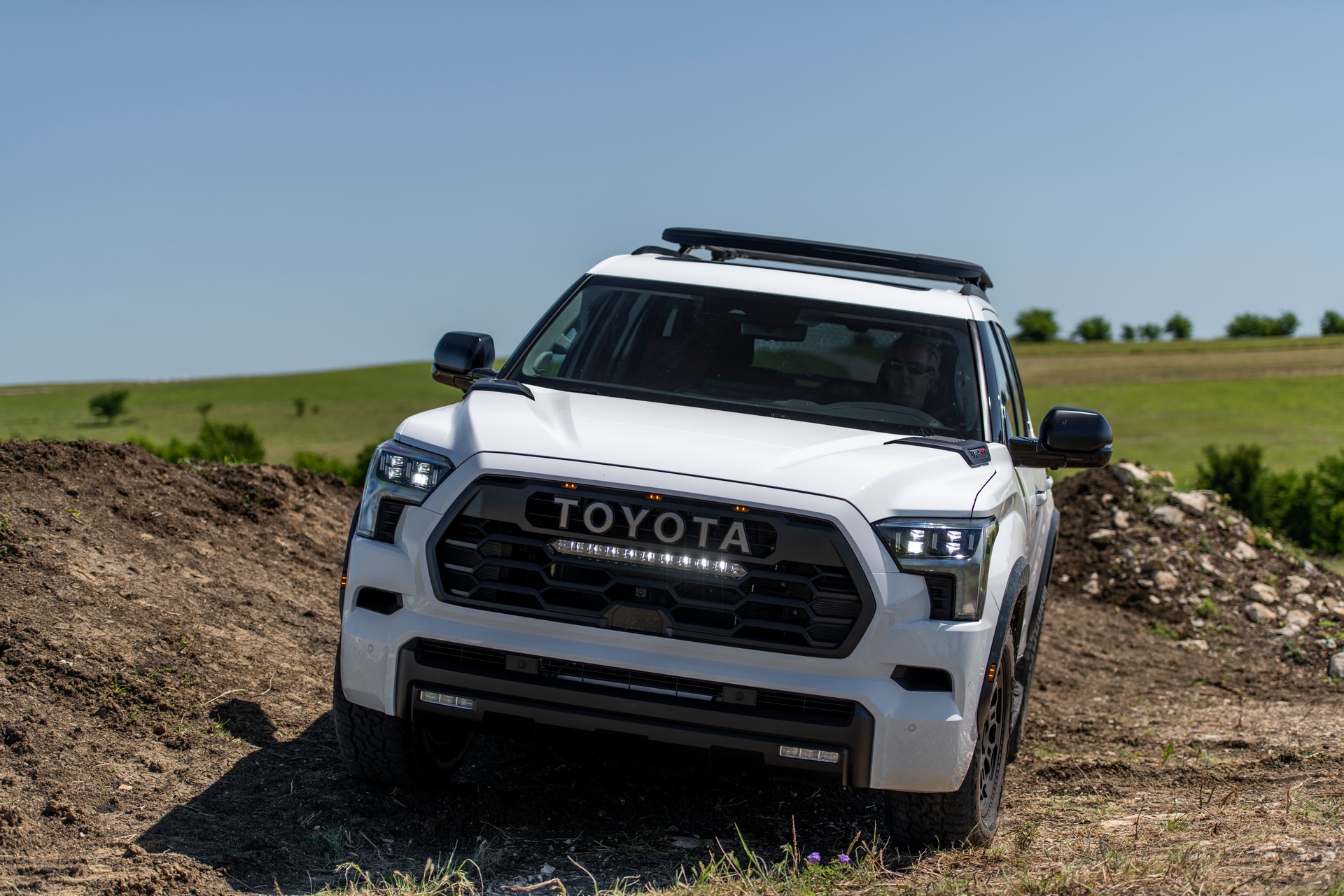 2023 Toyota Sequoia TRD Pro Off-Road Wallpapers #58 of 114