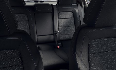 2024 Chevrolet Equinox EV 1LT Interior Seats Wallpapers 450x275 (14)