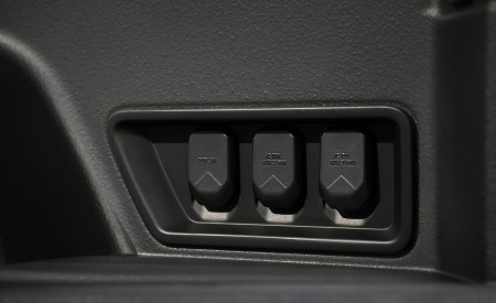 2024 Chevrolet Silverado EV RST Interior Detail Wallpapers 450x275 (25)