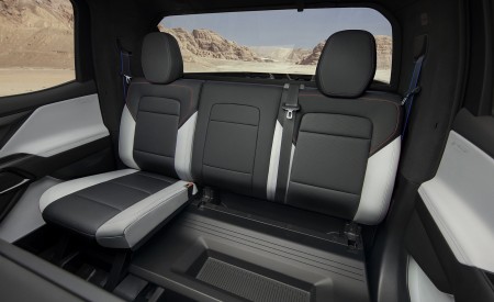 2024 Chevrolet Silverado EV RST Interior Rear Seats Wallpapers 450x275 (23)
