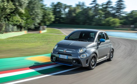 2022 Abarth F595 Front Three-Quarter Wallpapers 450x275 (4)