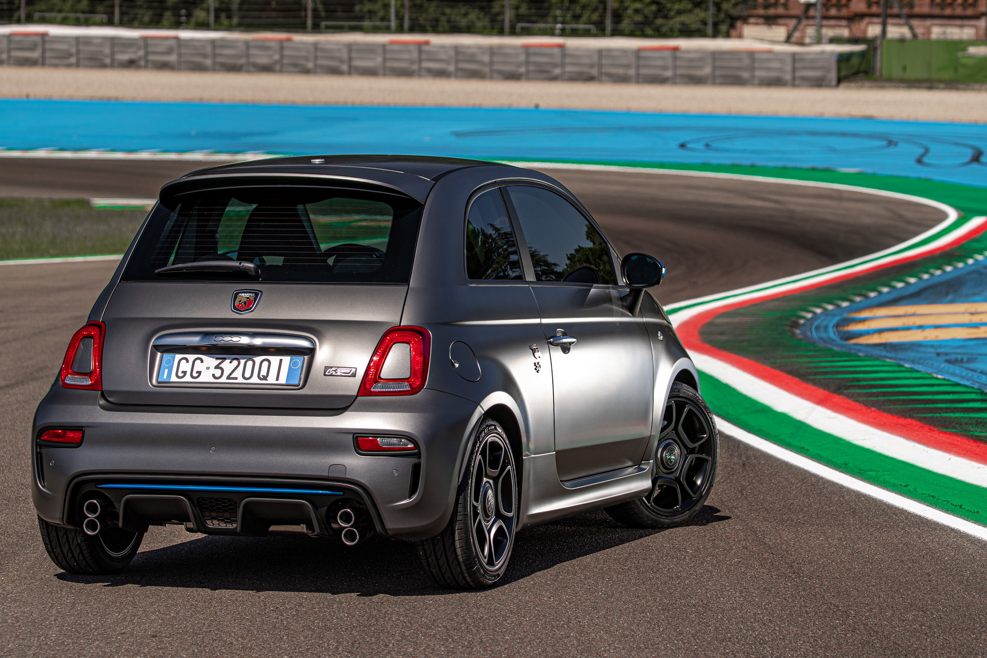 2022 Abarth F595 Rear Three-Quarter Wallpapers #12 of 24