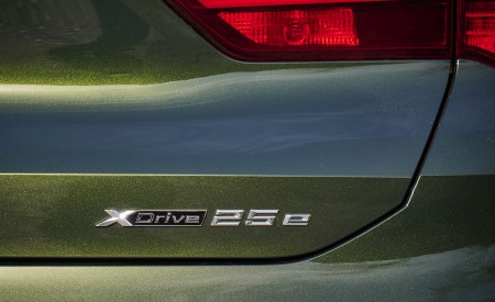 2022 BMW X2 GoldPlay Edition xDrive25e Detail Wallpapers  450x275 (36)