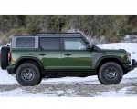2022 Ford Bronco Everglades (Color: Eruption Green) Side Wallpapers 150x120 (40)