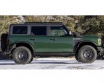2022 Ford Bronco Everglades (Color: Eruption Green) Side Wallpapers 150x120 (41)