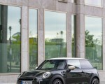 2022 Mini Cooper SE Resolute Edition Front Three-Quarter Wallpapers 150x120 (53)