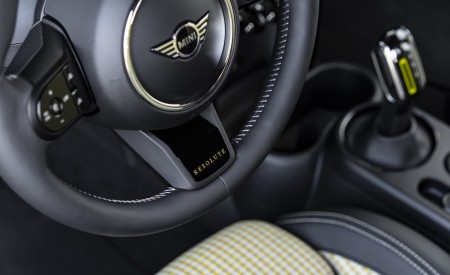 2022 Mini Cooper SE Resolute Edition Interior Steering Wheel Wallpapers 450x275 (102)