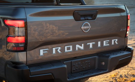 2022 Nissan Frontier Project 72X Detail Wallpapers 450x275 (32)