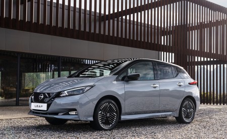 2022 Nissan Leaf (Euro-Spec) Front Three-Quarter Wallpapers 450x275 (24)