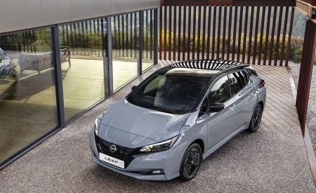 2022 Nissan Leaf (Euro-Spec) Front Three-Quarter Wallpapers 450x275 (25)