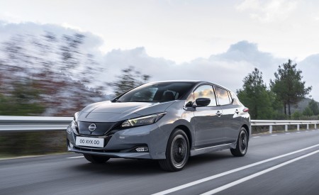 2022 Nissan Leaf (Euro-Spec) Front Three-Quarter Wallpapers 450x275 (21)