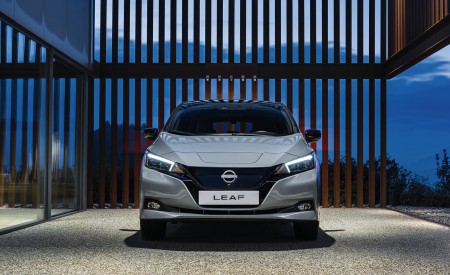 2022 Nissan Leaf (Euro-Spec) Front Wallpapers 450x275 (32)