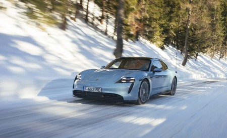 2022 Porsche Taycan 4S Sport Turismo (Color: Frozen Blue Metallic) Front Wallpapers 450x275 (3)