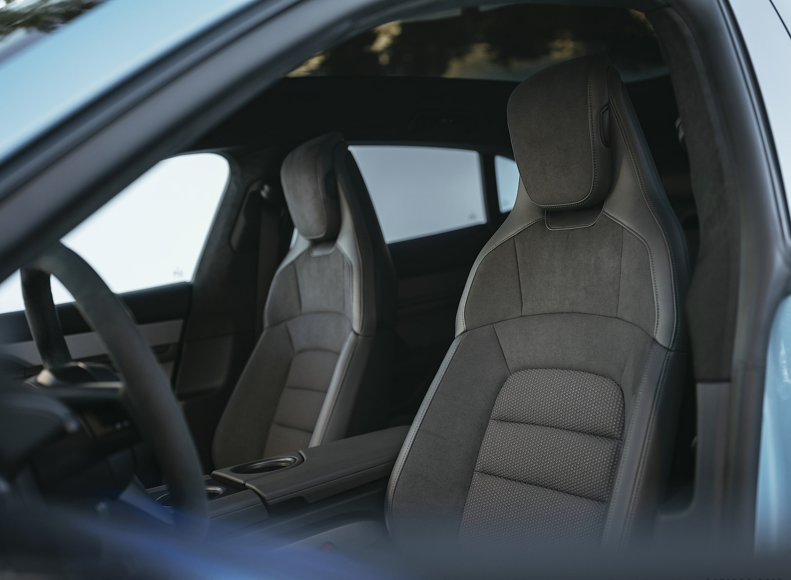 2022 Porsche Taycan 4S Sport Turismo (Color: Frozen Blue Metallic) Interior Seats Wallpapers #16 of 18