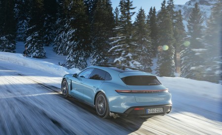 2022 Porsche Taycan 4S Sport Turismo (Color: Frozen Blue Metallic) Rear Three-Quarter Wallpapers 450x275 (2)
