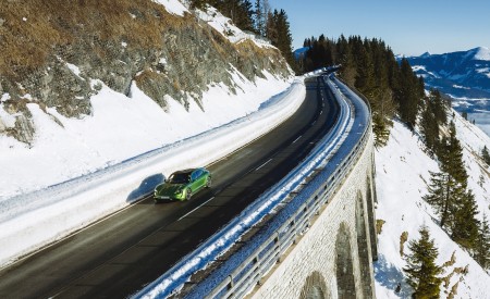 2022 Porsche Taycan Turbo S Sport Turismo (Color: Mamba Green Metallic) Top Wallpapers 450x275 (14)
