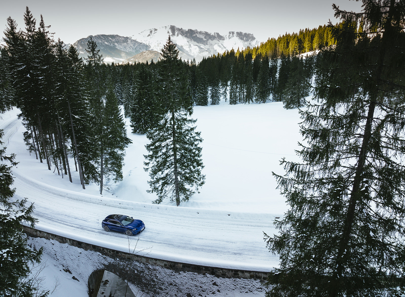 2022 Porsche Taycan Turbo Sport Turismo (Color: Gentian Blue Metallic) Top Wallpapers (8)