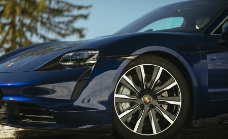 2022 Porsche Taycan Turbo Sport Turismo (Color: Gentian Blue Metallic) Wheel Wallpapers 450x275 (10)