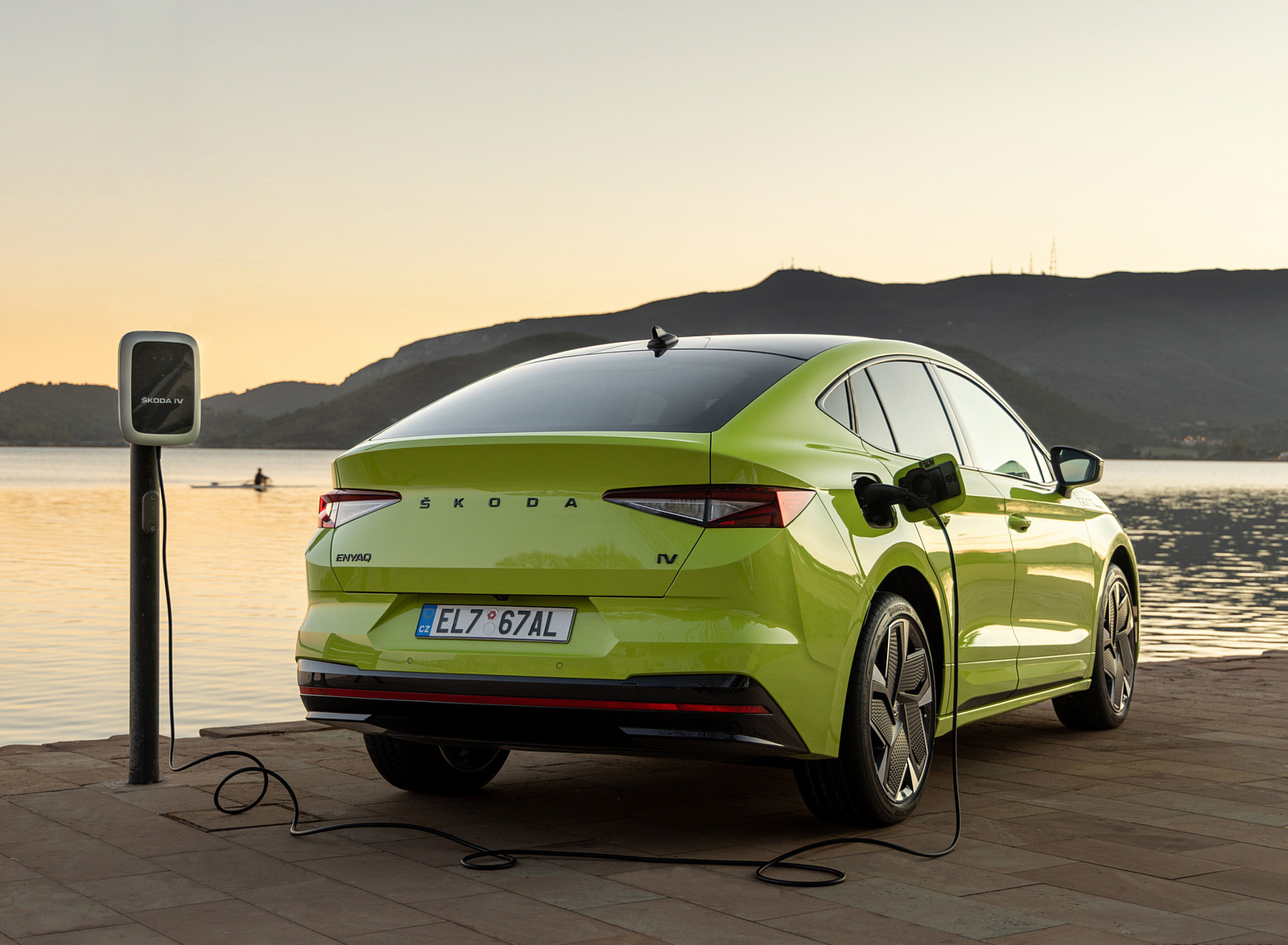 2022 Škoda ENYAQ Coupe RS iV Charging Wallpapers #64 of 118