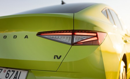 2022 Škoda ENYAQ Coupe RS iV Tail Light Wallpapers 450x275 (96)